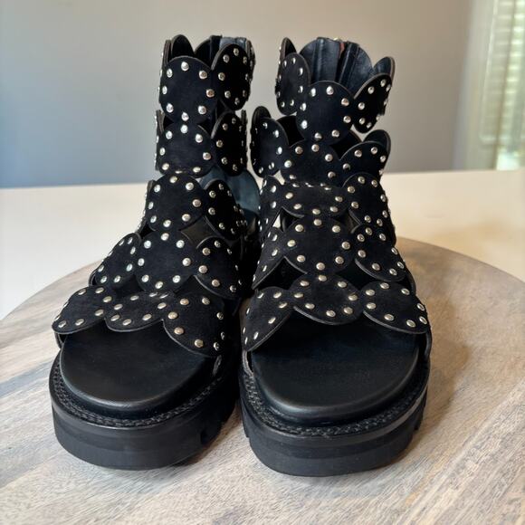 Alaia Paris Black Studded Suede Gladiator Sandals EU 38 US Sz 8 Designer Shoes - Picture 4 of 10